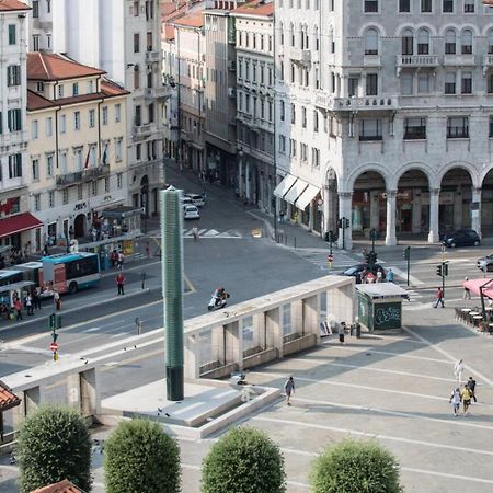 Slataper 11 Tirabora Short Rent Apartment Trieste Bagian luar foto