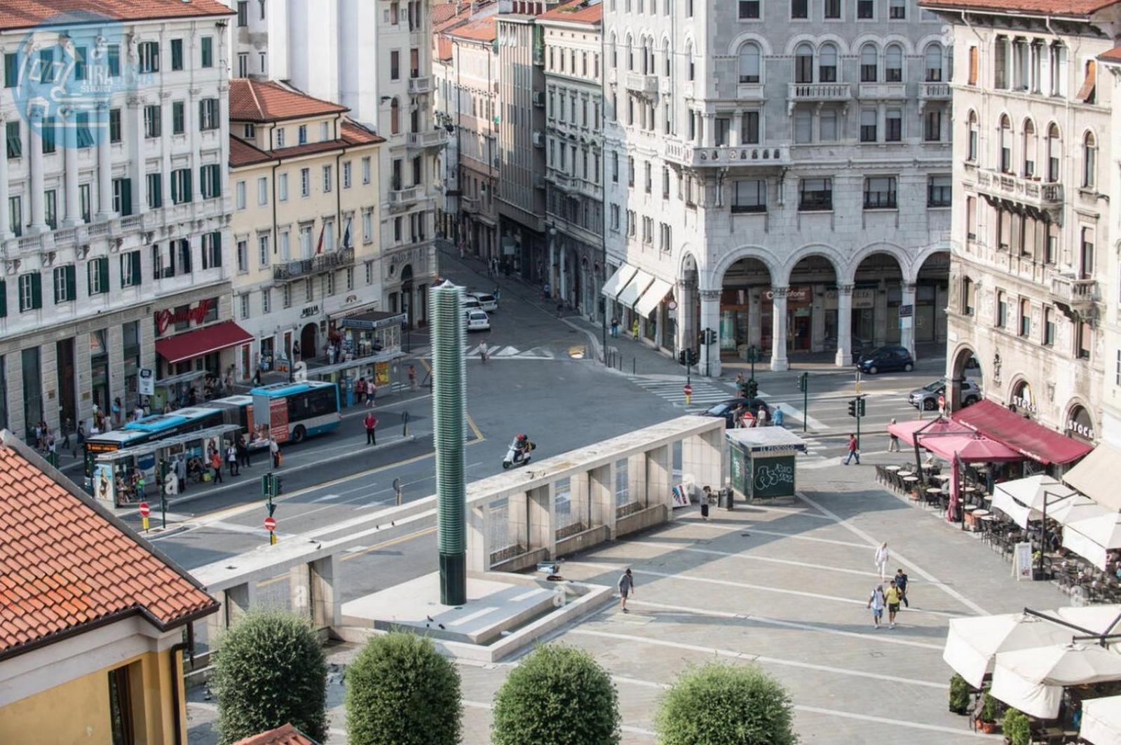 Slataper 11 Tirabora Short Rent Apartment Trieste Bagian luar foto